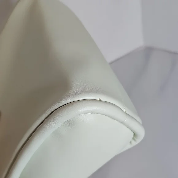 A New Day Light Green Crossbody Bag - Picture 9 of 9